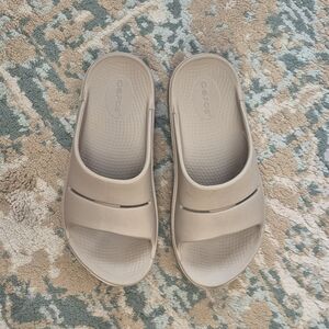OOFOS Beige Slide Sandals W7